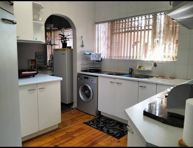 2 BEDROOM FLAT FOR SALE IN PELHAM